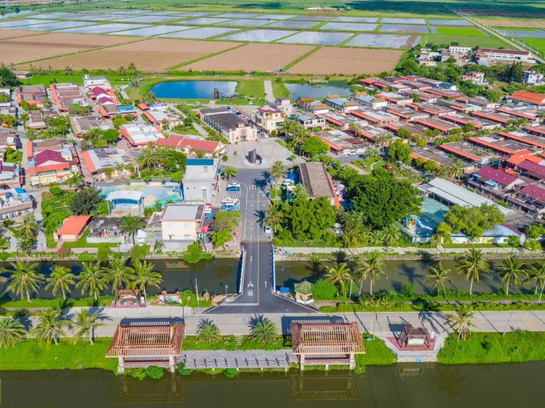 【美丽庭院建设】海宴镇：巾帼巧造美丽庭院，绣出美丽经济