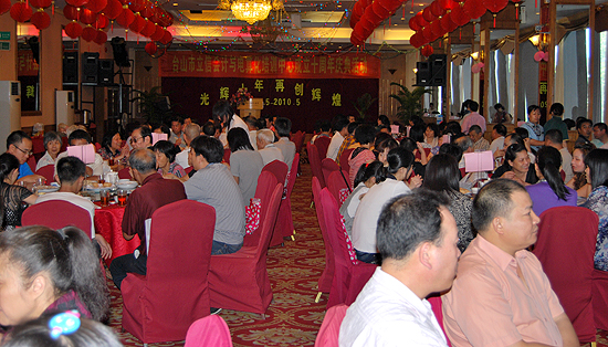 滚轮缩放,点击查看大图