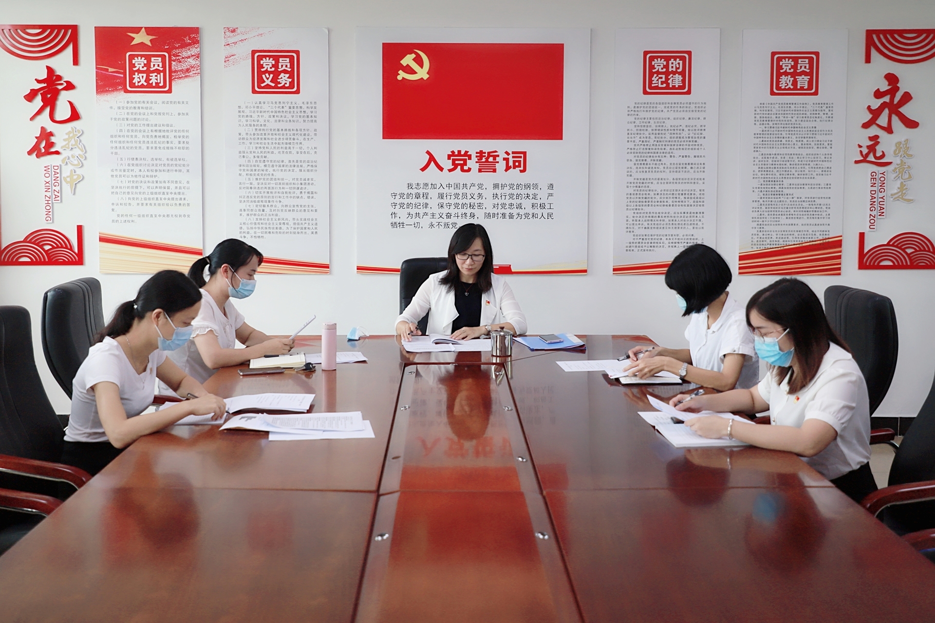 0eae1ab135fbfd2932ebe2ca898b01c.jpg