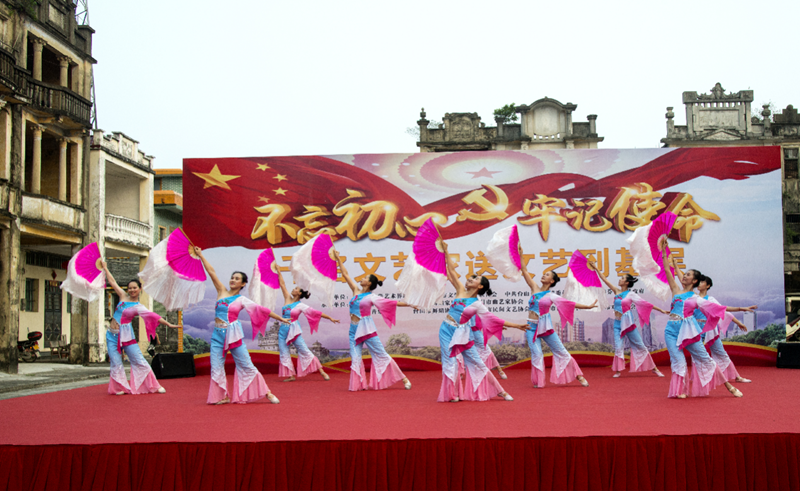 【宣传阐释精神文明创建活动】——健康向上的人文环境（10月12）2914_副本.png