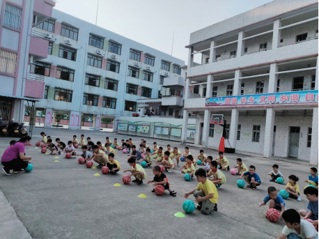 发布时间11月16【江门市文明校园】台城第二小学文明校园和文化建设2627.png
