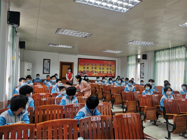 预防网络沉迷，助力健康成长——台山市卫生健康部门开展预防未成年人网络沉迷教育巡讲活动（报道时间：3月31日）385.jpg