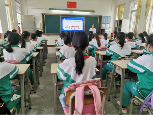 预防网络沉迷，助力健康成长——台山市卫生健康部门开展预防未成年人网络沉迷教育巡讲活动（报道时间：3月31日）413.jpg