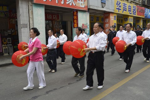 滚轮缩放,点击查看大图