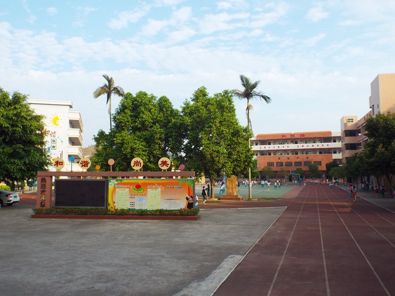 6.校园环境好.jpg